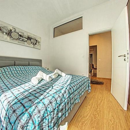 Caligula City Center Apartment Pula Exteriér fotografie